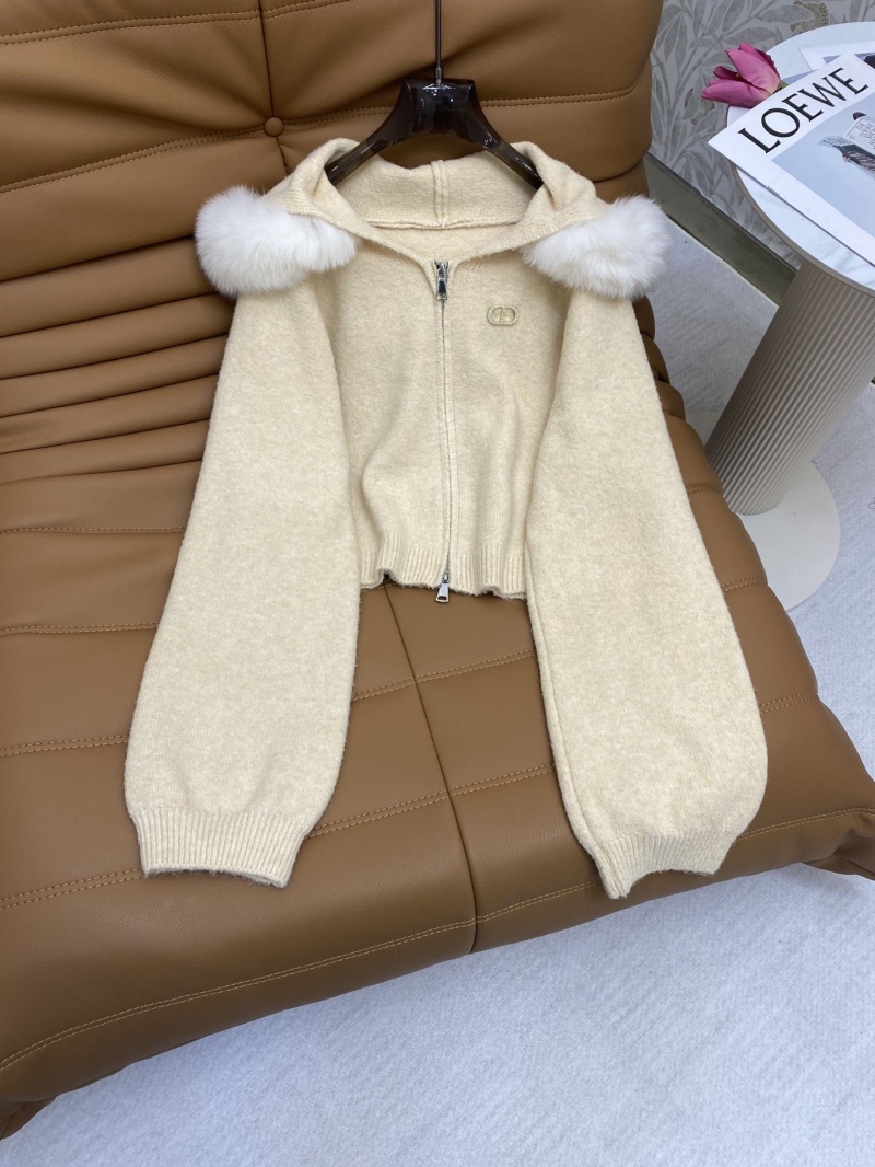 chr1st1an D10r suits